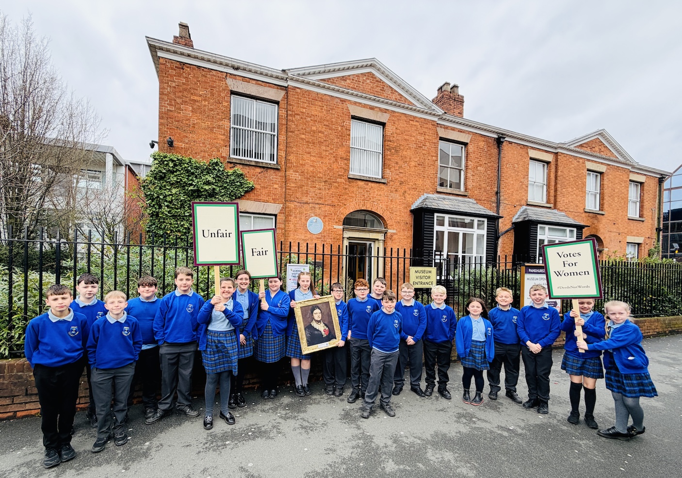 Primary school pupils celebrate suffagist legacy with inspiring visit to Pankhurst Museum